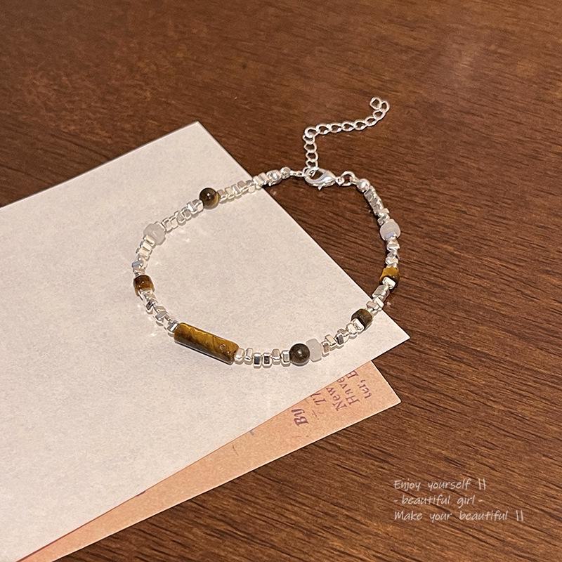 Элегантный браслет из камня тигровый глаз для женщин: Высококачественный серебряный браслет с бамбуковыми бусинами