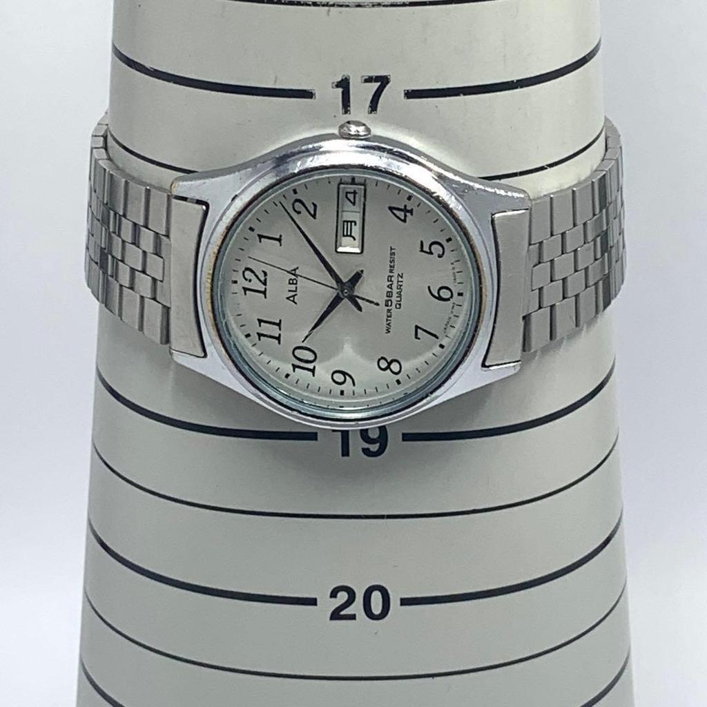 282 [Батарейка заменена и часы почищены] Рабочие мужские часы SEIKO Seiko ALBA Silver Day Date Calendar Quartz Популярные Редкие