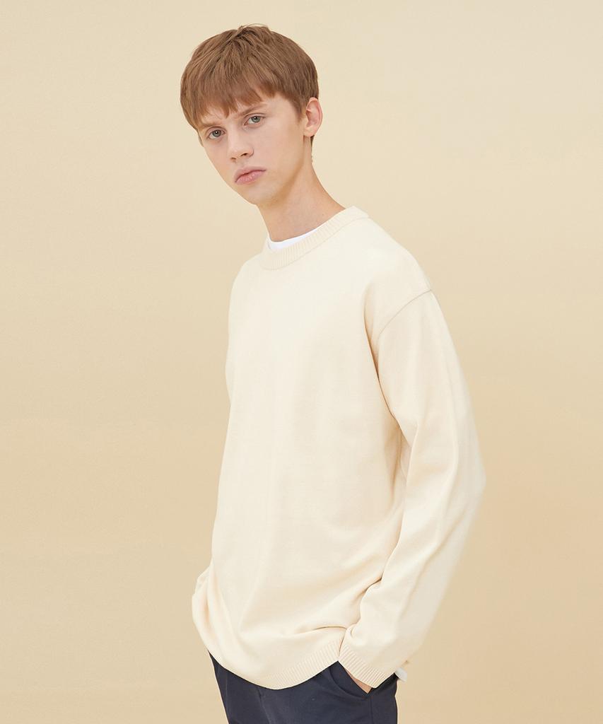 BLOND9 Semi Over-Fit Round Neck Sweater_Ivory