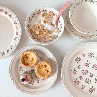 Новая французская ретро-тарелка с небольшим цветочным рельефом, керамическая тарелка для пасты в западном стиле, миска для йогурта, десертное блюдо для сервировки
