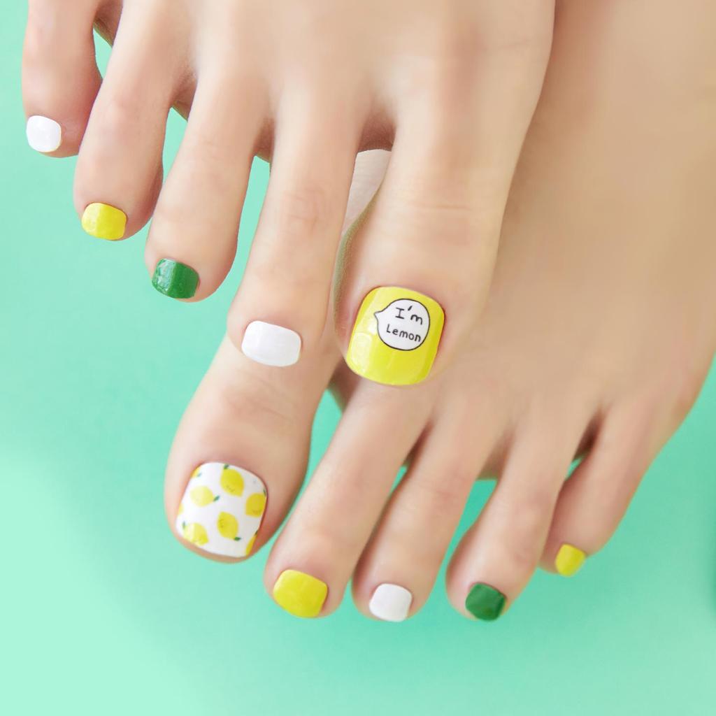 Праздничные и Смелые Наклейки для Педикюра - 37 Самоклеящихся Типсов, Яркие Неоновые и Графические Принты, Быстрый 5-минутный Педикюр