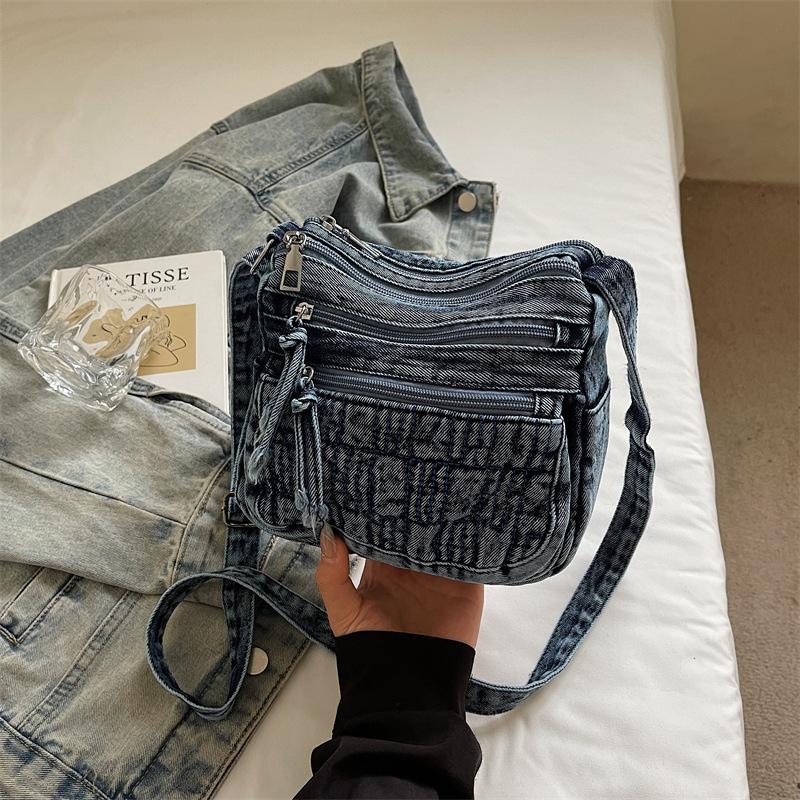 Washed denim shoulder messenger bag 2025 autumn new large capacity casual backpack retro fashion bag women