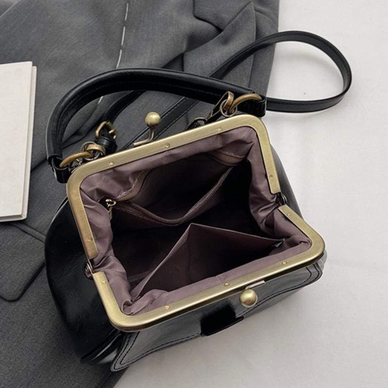 High Quality Handbag for Women 2024 New Retro and Fashionable Single Shoulder Shell Bag Niche Clip Crossbody Bag