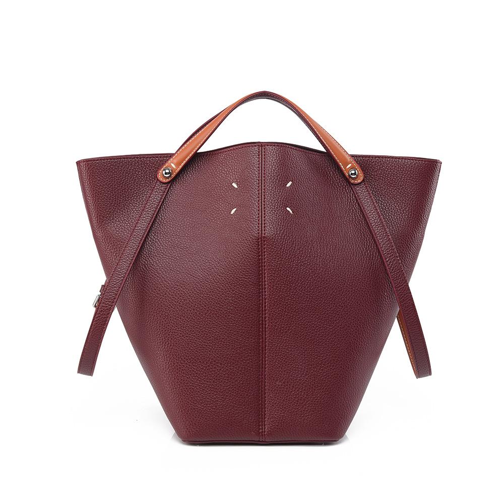 Handbag, Fashionable Bag, Women's Retro Large Capacity Bucket Bag, Simple and High-end Sensory Communication Tote Bag