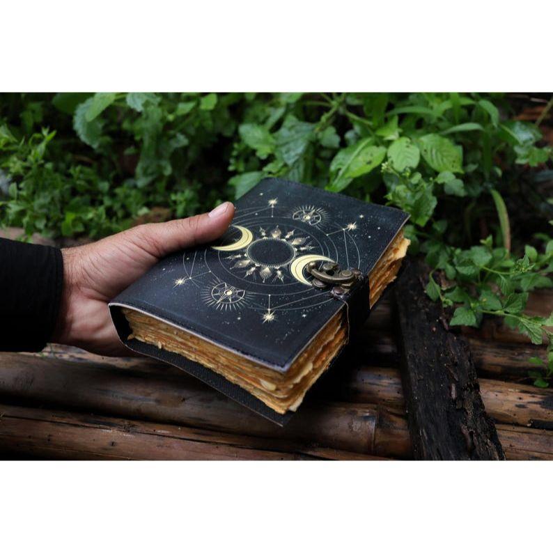 Кожаный журнал Солнце Луна для мужчин и женщин, антикварный, ручной работы, с винтажной бумагой с неровным краем, дорожный скетчбук, книга для стихов. ( 100 страниц )