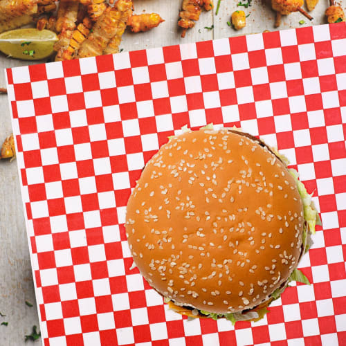 YARNOW 300-Piece Deli Paper, Red and White Checkered Food Wrapping Paper, Fried Chickpea Wrapping Paper, Grid Paper, Grist-Proof Burger Paper for Food