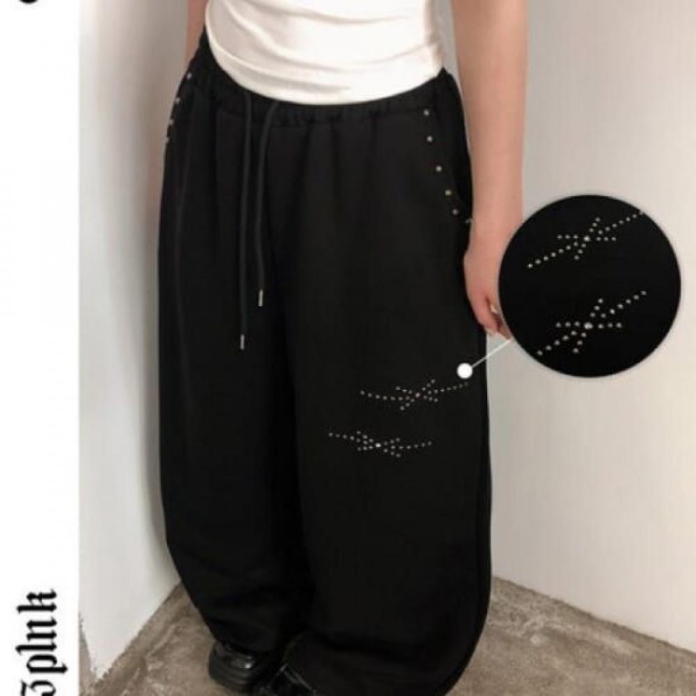 The Pink Tilly Banding Bead Stud Wide Training Pants