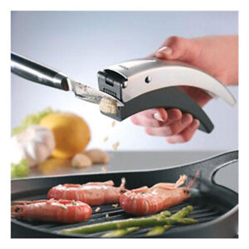 Gefu Чеснокодавилка из нержавеющей стали