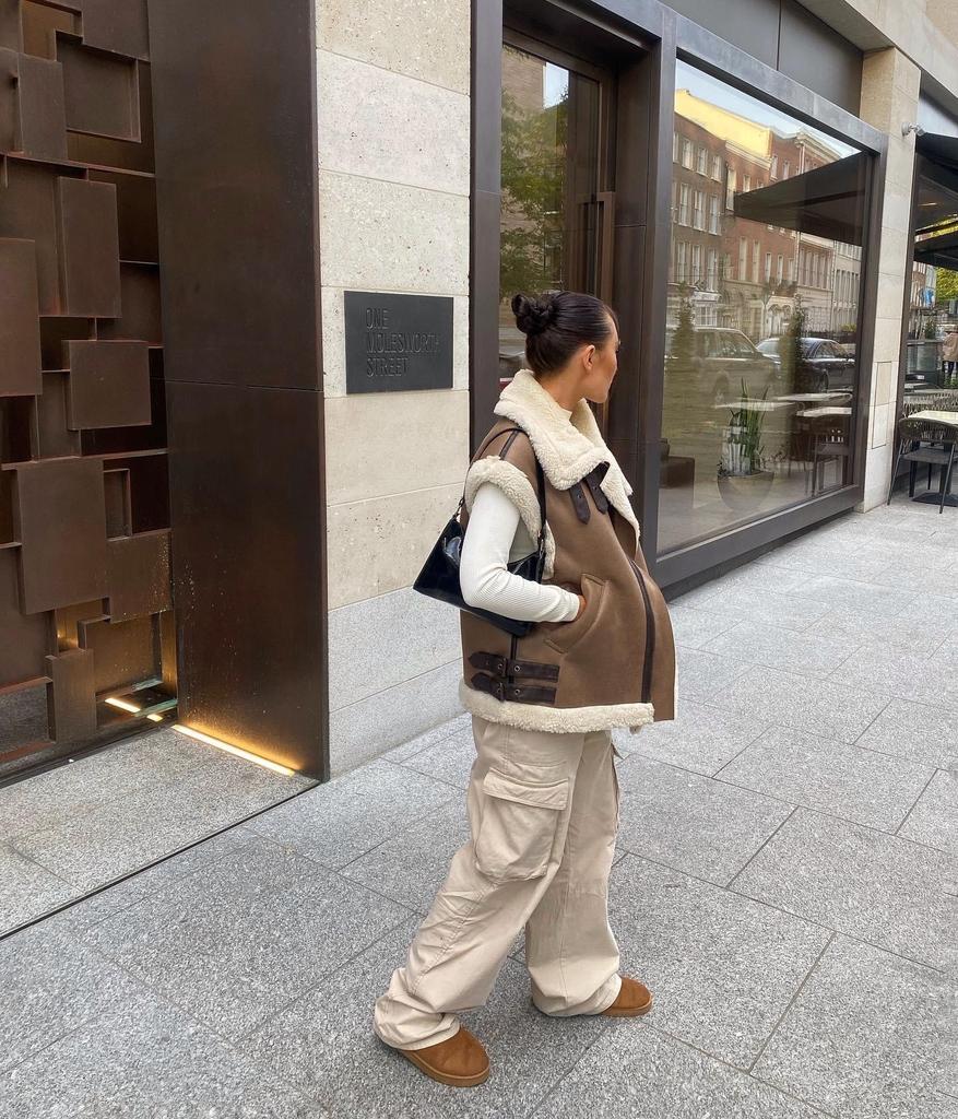 Женский жилет из меха верблюжьей шерсти в европейском стиле, осень 2023 г.