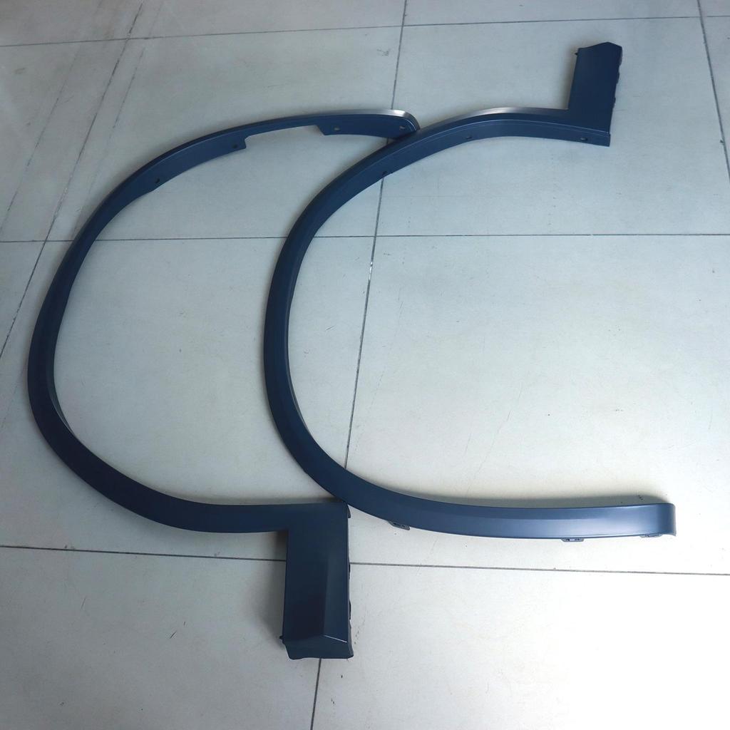 BMW G08 X3 Накладка передней колесной арки (51778098807, 51778098808)