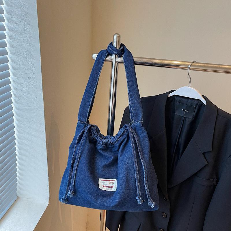 Korean Version of Fashion Casual Denim Bag Women's 2025 New Simple Commuter Shoulder Bag Large Capacity Tote Bag