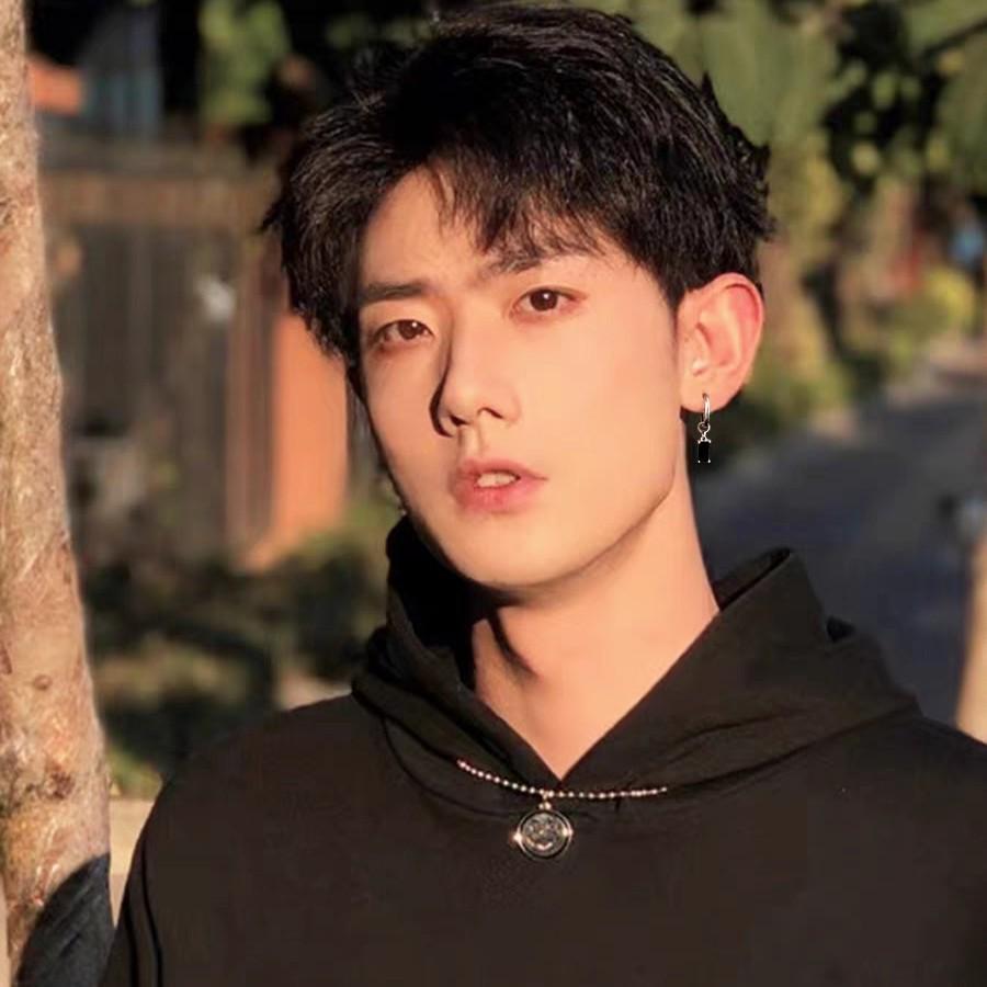 Ретро-серьги высокого класса для мужчин без проколов: Нишевый дизайн и холодный стиль