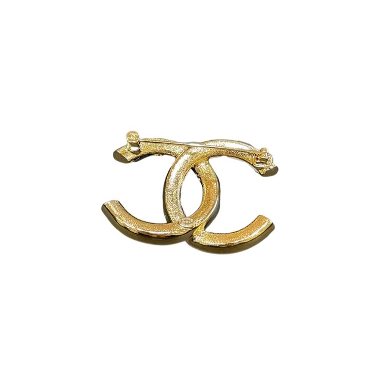 Chanel [24P Новинка] Брошь с логотипом Double C Женская Золотая, Белая и Черная