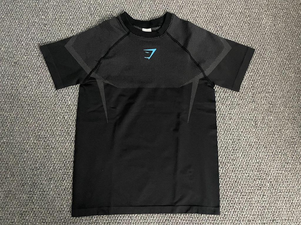 Тонкая фитнес-футболка Shark Onyx Seamless Slimming 5.0