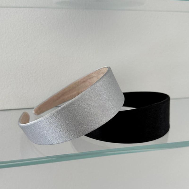 Джиджи атласная повязка для волос (черный)