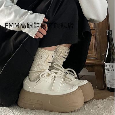 Весенние универсальные белые кроссовки на платформе с круглым носком, повышающие чувство стиля, ретро, легкие, студенческие, повседневные, кеды