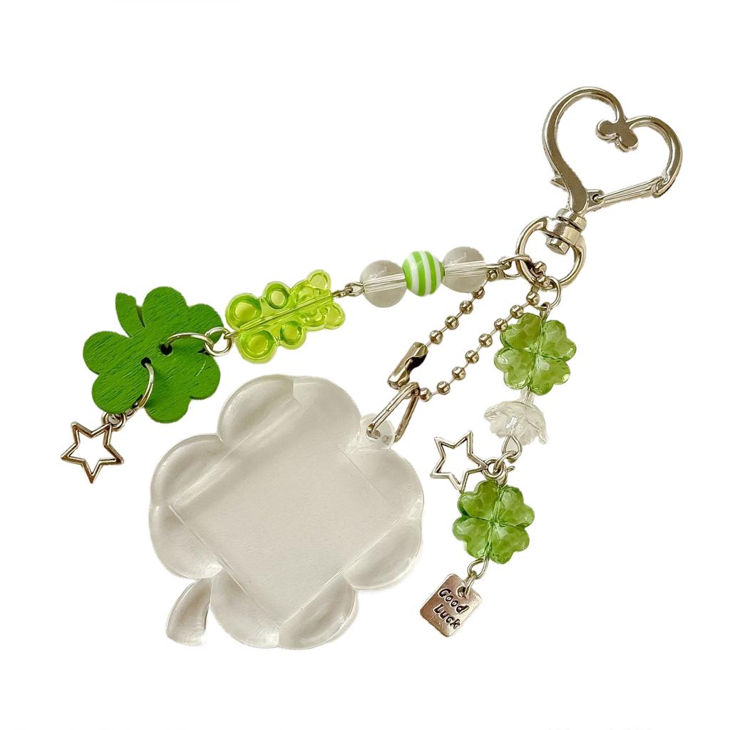 Exquisite Resin Four Leaf Clovers Keychain Symbolizing Luck and Happiness Decoration for All Ages Special Gifts Ideas