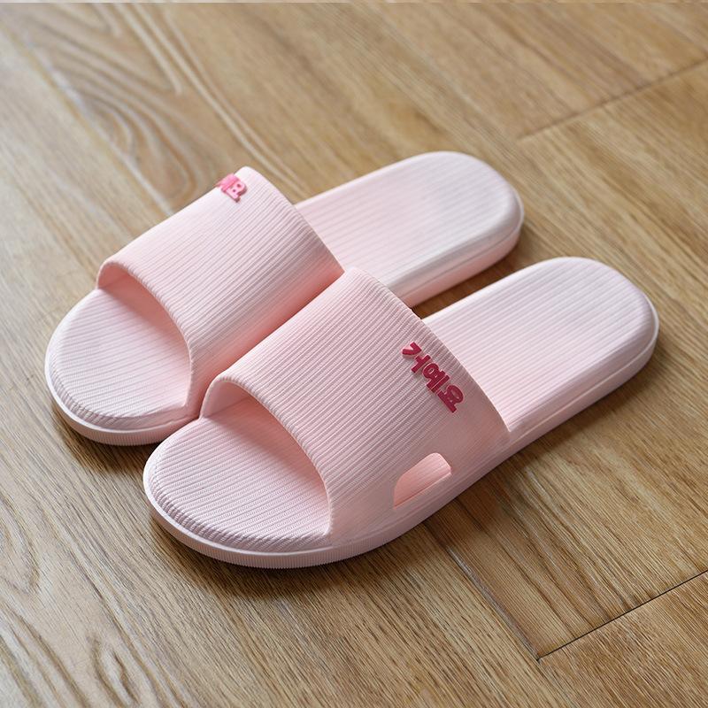 Летние тапочки для ванной из ПВХ, домашние сандалии для пар с героями мультфильмов, домашние милые нескользящие сандалии для ванной, женские