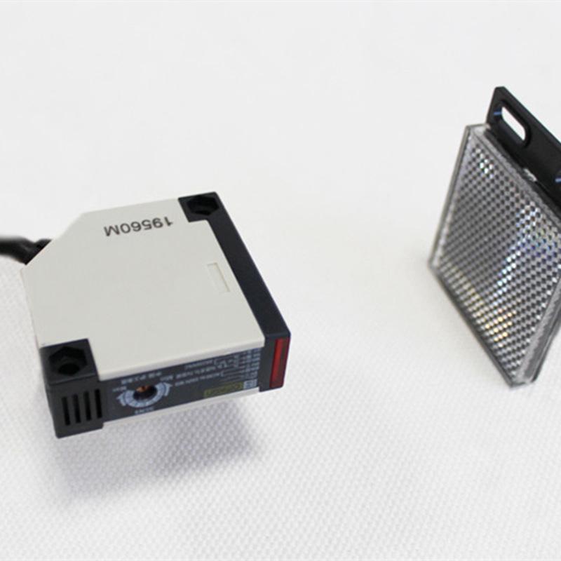 Оптический индуктивный датчик Huguang A3G-2MR с отражающей обратной связью