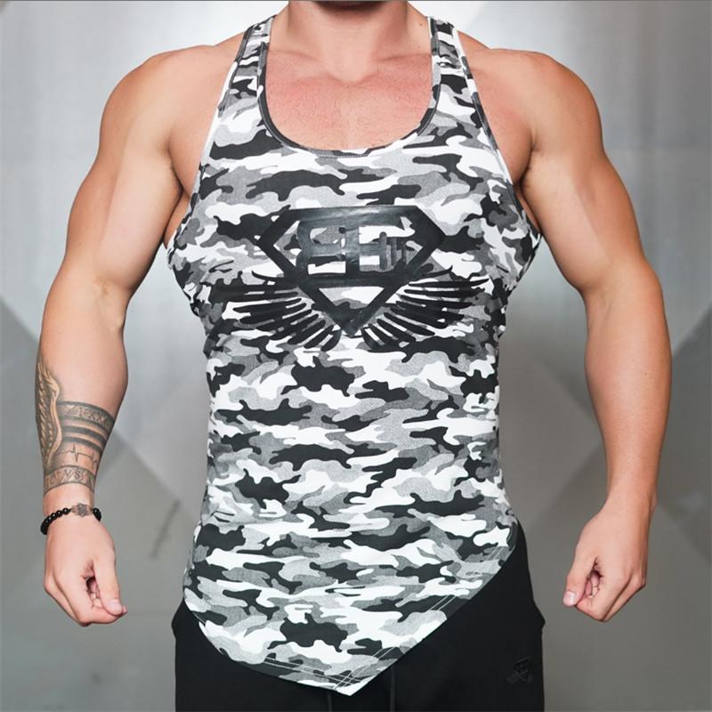 Stylish Polyester Fiber Men's Vest Moisture-wicking Slim Fit Gym Tank Top For All Seasons
