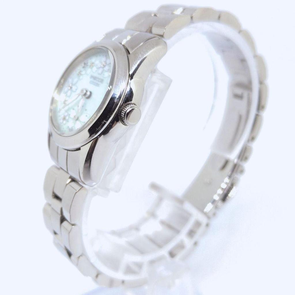 Used Limited Model CITIZEN Citizen wicca Women's Watch Floral Pattern Cherry Blossom Stone Shell Dial Smoseco Silver