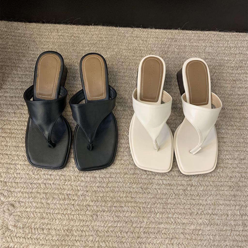 Fashion Square Heel Slippers Casual Rubber Flip Flops Shoes Woman 2025 Shale Female Beach Pantofle Block Luxury Soft Hawaiian Sabot New