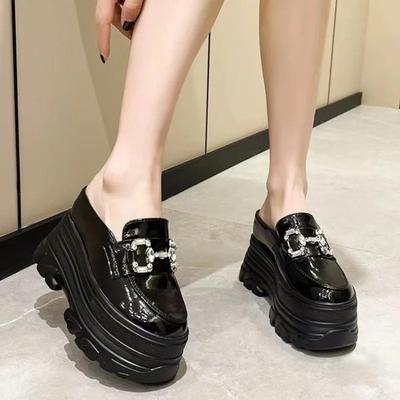 Женские новые роскошные дизайнерские вулканизированные туфли с металлической пряжкой, женские весенние простые однотонные туфли на плоской подошве для банкета и вечеринки