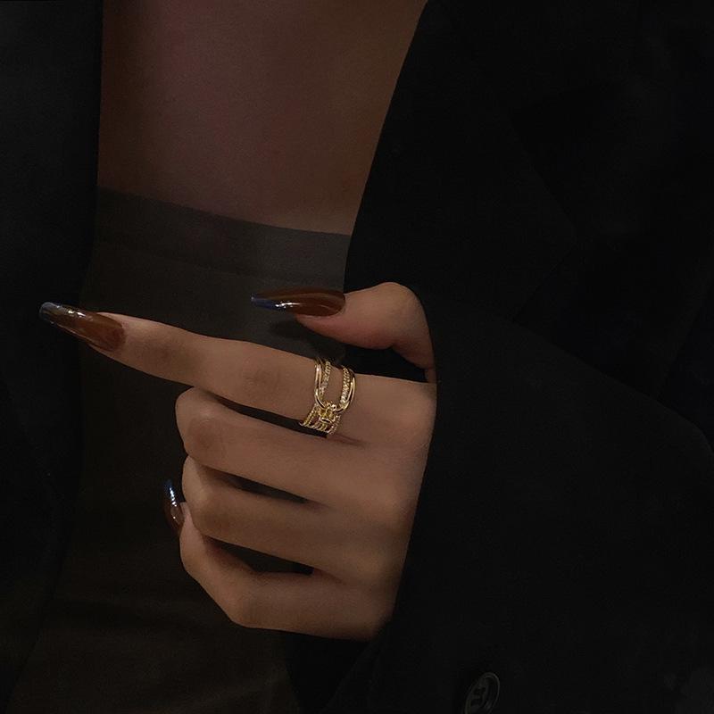 Регулируемое модное кольцо с цирконием на указательный палец для женщин - модный дизайн знаменитостей