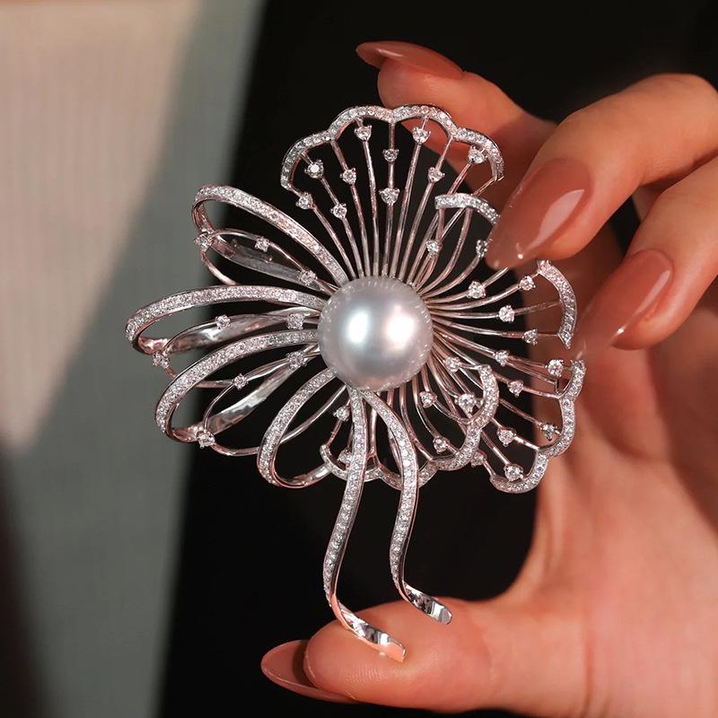French High-End Gold-Plated Floral Brooch: DIY Zircon Pin with Pearl Corsage Setting