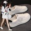 Маленькие белые туфли женские 2025 весна и осень новые популярные универсальные кожаные легкие нескользящие на плоской подошве спортивные студенческие кеды для скейтборда женские