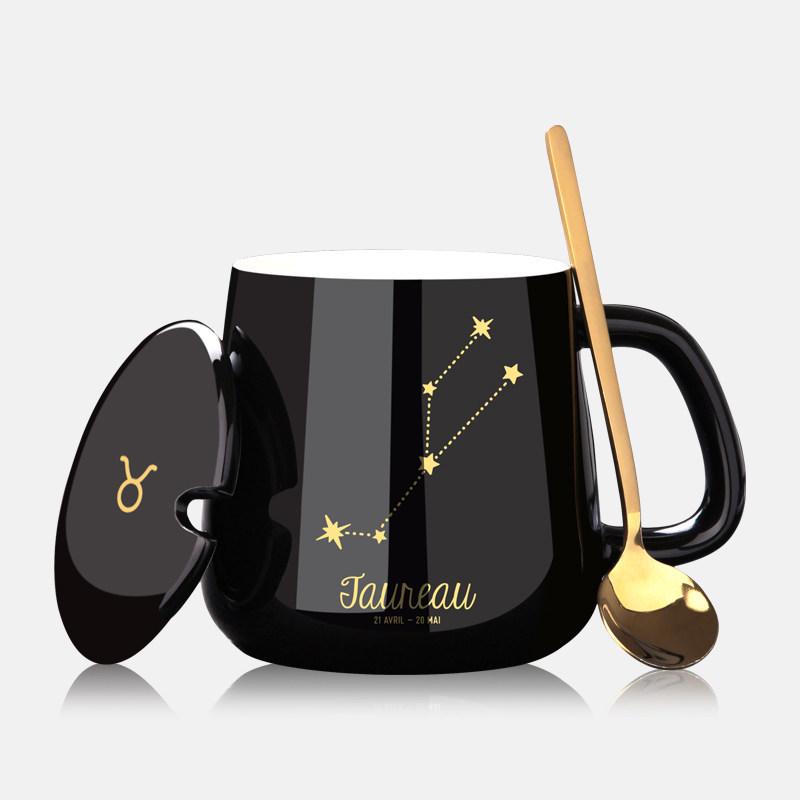 Персонализированная керамическая кружка для кофе с крышкой и ложкой - Праздничный дизайн для пар