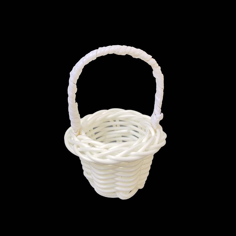 Миниатюрная игрушечная цветочная корзина из бамбука и ротанга