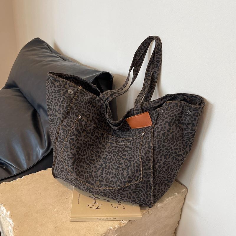 Leopard Design 2023 Korean Fashion Shopper Big Shopping Bags for Women Handbag Fast Delivery Lady Shoulder Large Capacity Bag