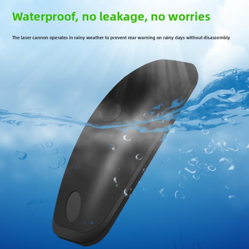 Автомобильный дистанционный пилотный фонарь Автомобильная лазерная пушка Дождь и туман Защита от столкновений сзади Помощь на высокой скорости Сигнальная лампа против усталости Мигающий свет