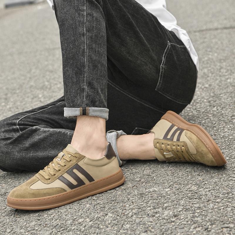 Fashion Brand Outdoor Men's Spring New Lace Up Comfortable Anti Slip Sports Board Shoes Retro Men Fashionable Breathable Casual Sneakers