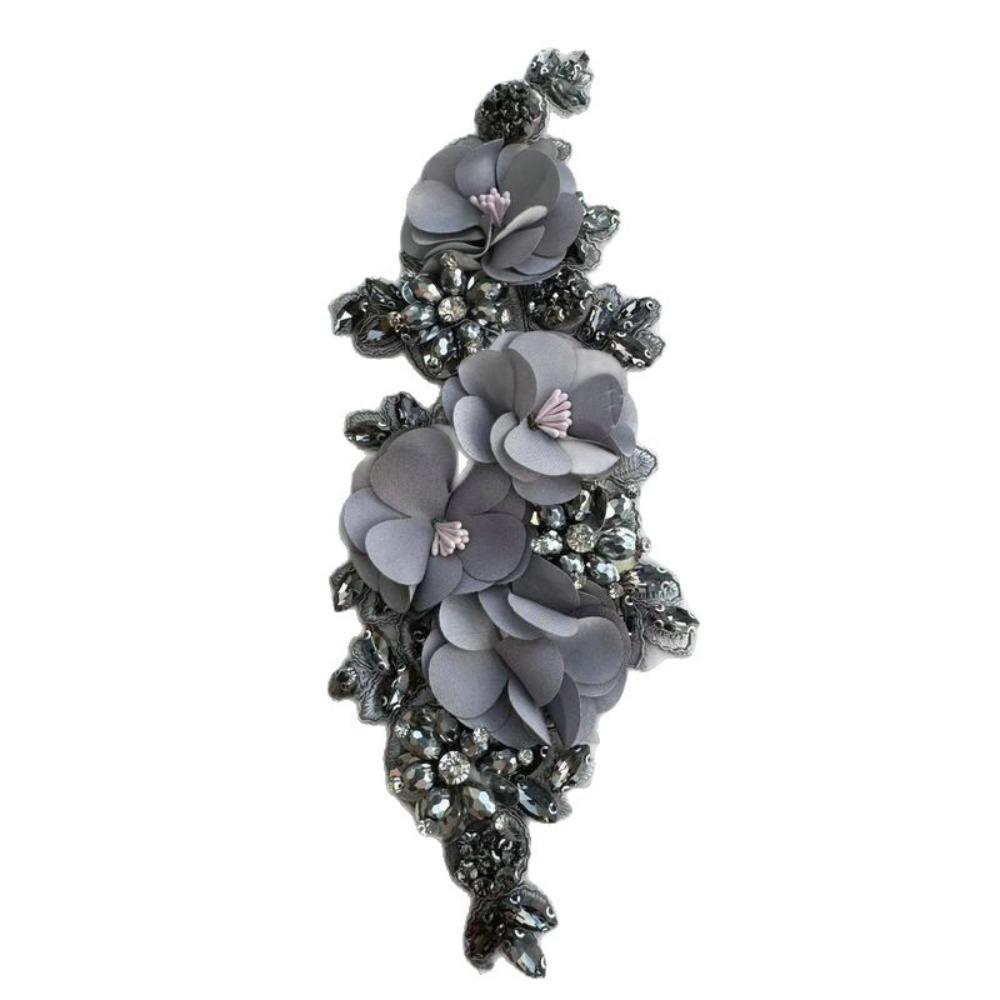 Аппликация из кружева с бусинами и стразами, объемная кристальная аппликация, пришитая вручную, приклеиваемая утюгом, сверкающая, из стеклянных бусин и кристаллов.