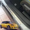 Для Renault 5 2024 2025 Накладки на пороги автомобиля Накладка на педаль Защитная накладка на порог Снаружи Автомобильные наклейки Декоративные аксессуары