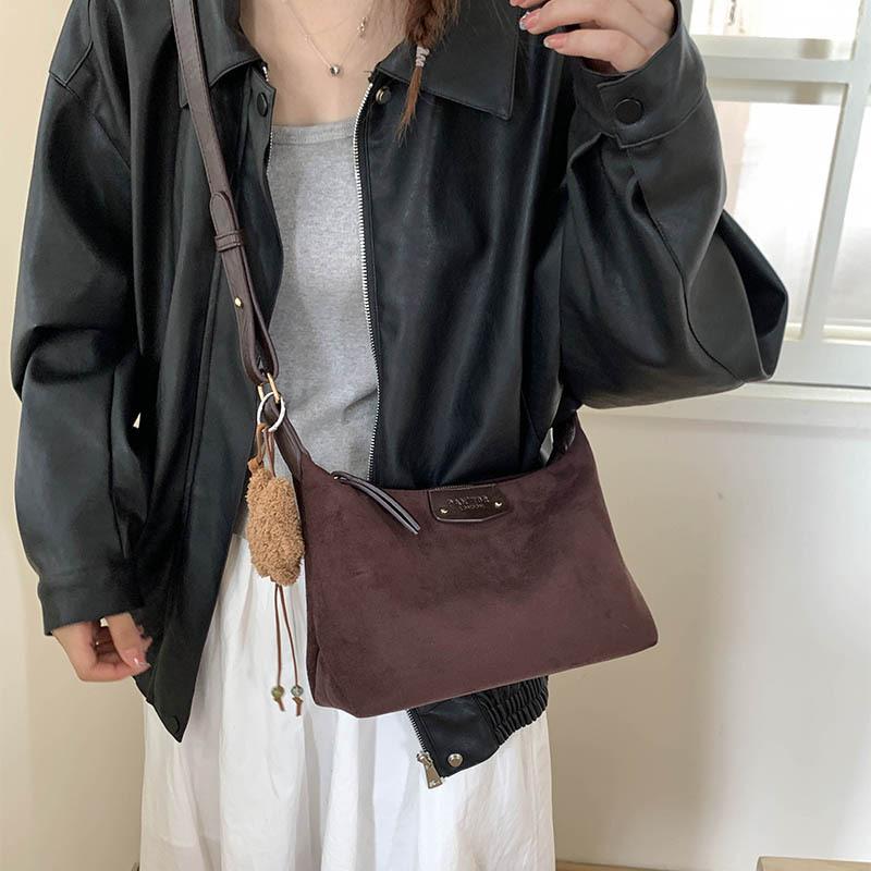 Retro Bag Women's Autumn and Winter Niche Design Single Shoulder Messenger Bag Dumpling Bag