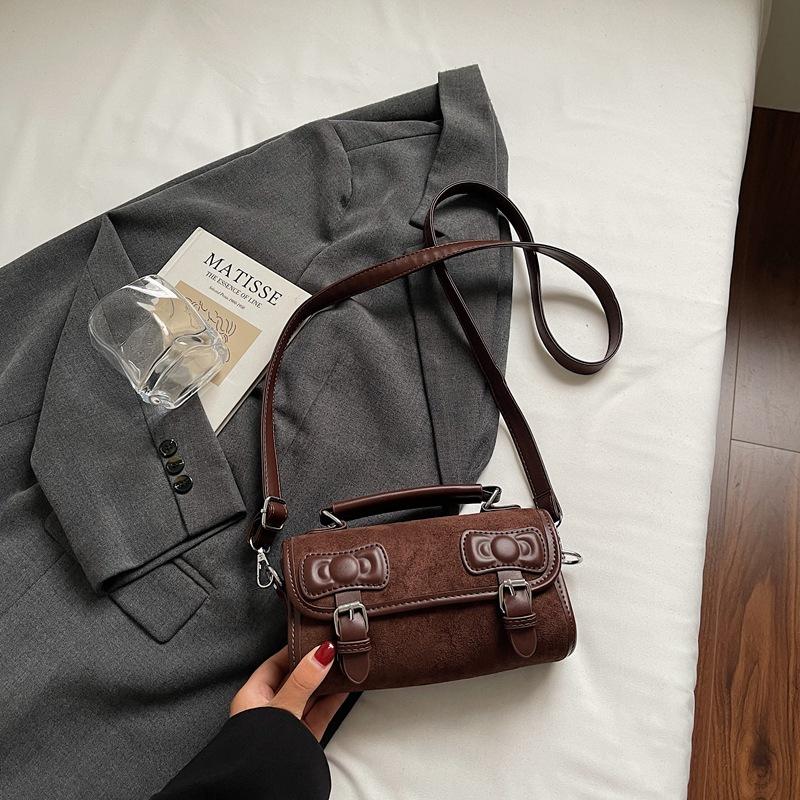 Premium Shoulder Bag Small Bag Autumn New Fashion Suede Shoulder Bag Niche Commuter Messenger Bag