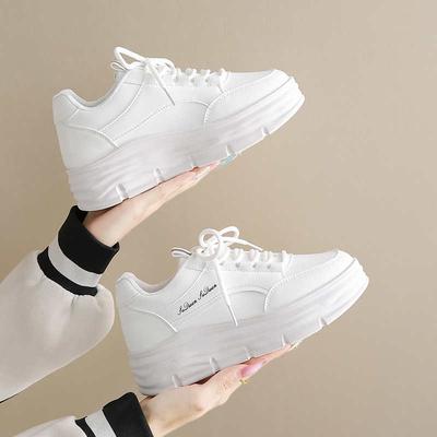 Женская обувь – Кроссовки