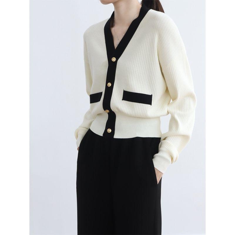 Spring and Autumn Women's Cardigan Sweater Loose V-neck Sweater Knitted Sweater