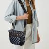 ins senior women's new fashion versatile Oxford cloth large capacity shell bag plaid light messenger bag sports