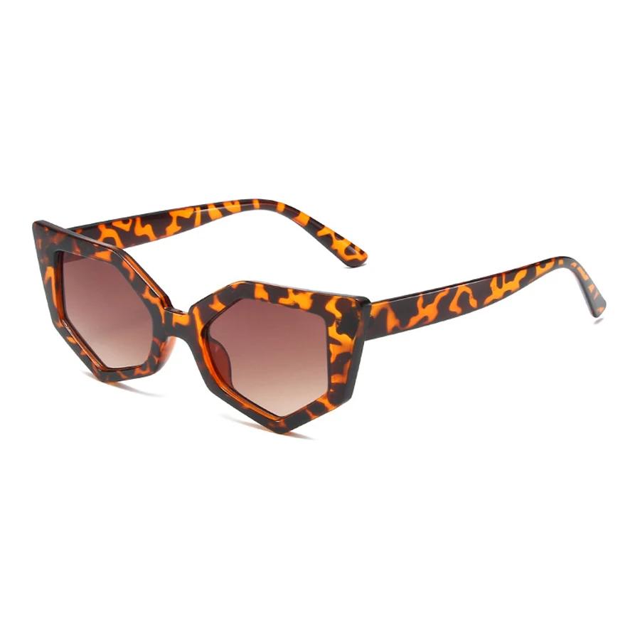New in  Fashion Cat Eye Sunglasses for Women Small Frame Tortoiseshell Design Live Broadcast Hip Hop Style Sun Glasses