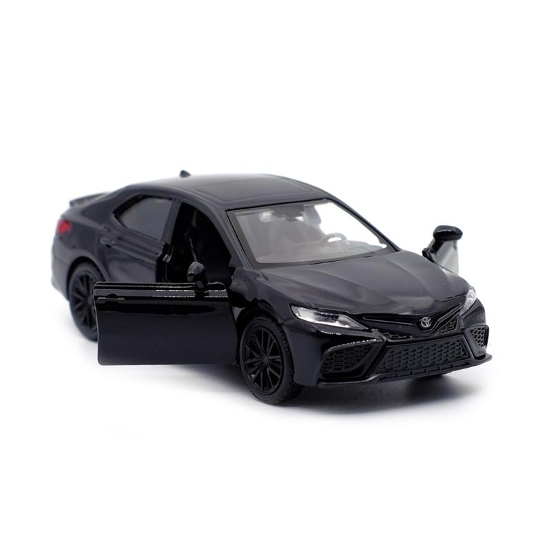 RMZ CITY 1:36 Toyota Camry XSE Family Car Alloy Diecast Car Model Toy With Pull Back For Children Gifts Toy Collection