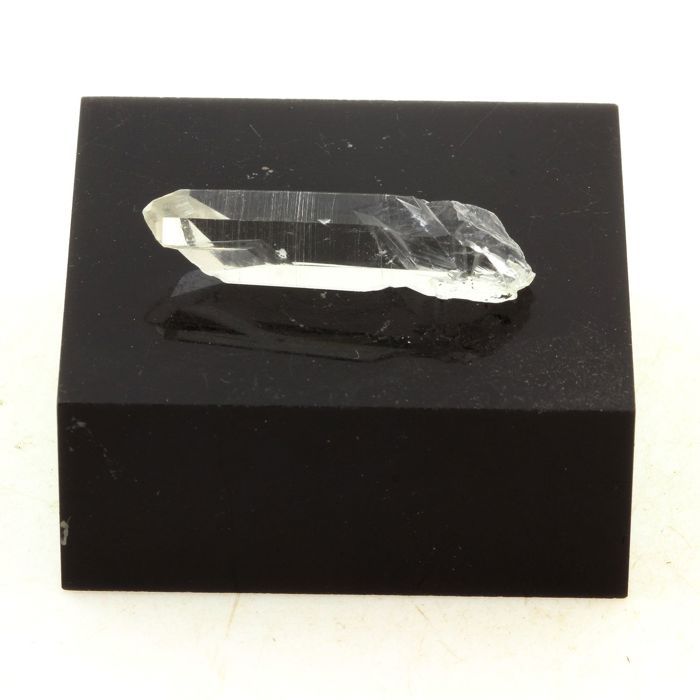 Quartz - La Gardette - 17 ct - Certificat d'authenticité - 33x9x5 mm - Gris