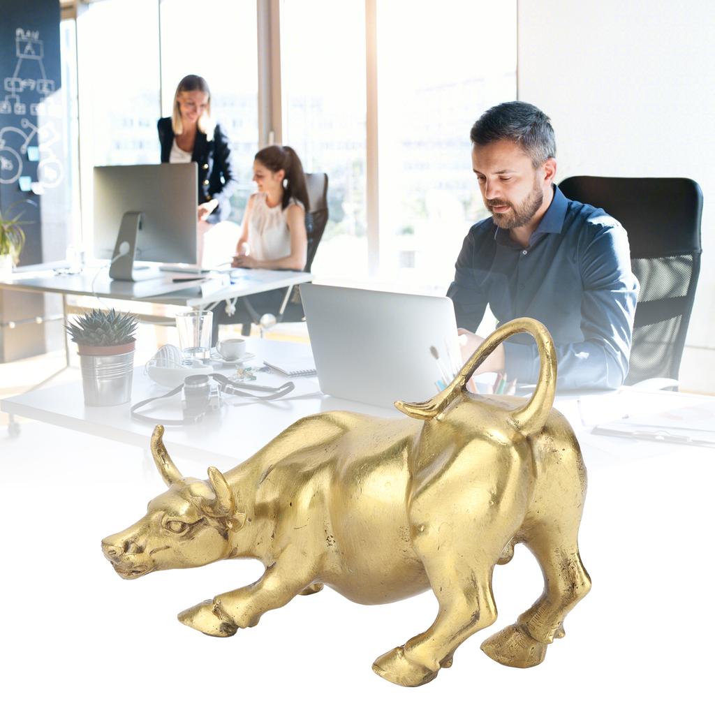 Wall Street Copper Bull Brass Animal Statue Artwork Desktop Decoration for Office Bedroom Bookshelf