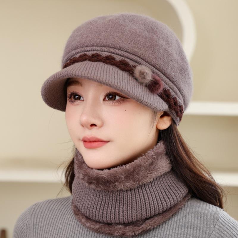 Зимняя плюшевая утолщенная шерстяная шапка женская из искусственного меха кролика вязаная термошапка