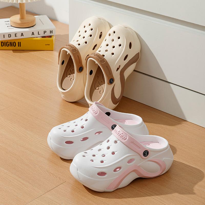 2024 Летние женские тапочки на платформе Сабо Садовая обувь Уличные пляжные сандалии Женская обувь Тапочки на танкетке Для дома и улицы Шлепанцы