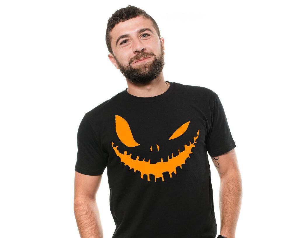 Halloween Pumpkin Smile T-Shirt: Funny Costume Party Tee