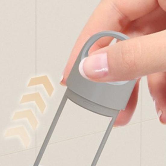 Щетка для чистки с функцией распыления V-образная щетина вращающаяся на 360 градусов головка щетки 3-в-1 дизайн спрей-скребок